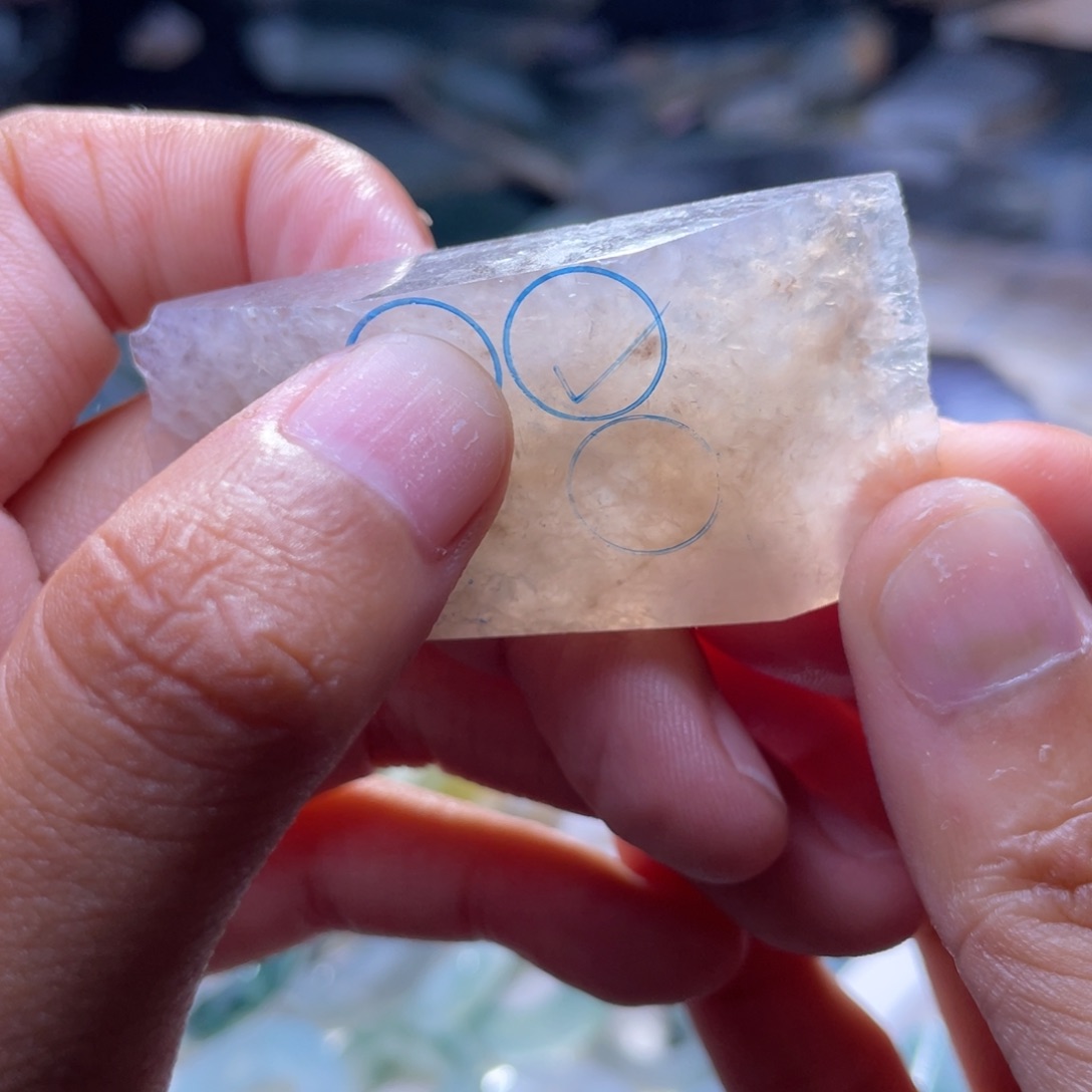 未镶嵌定制翡翠山**岚翡翠定制