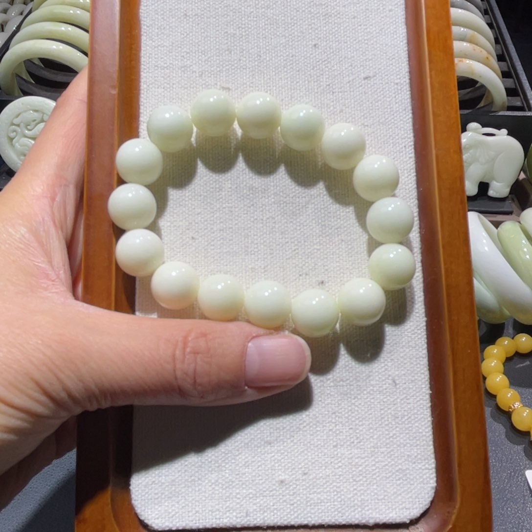 未镶嵌手链蓝田玉（蛇纹石化大理石玉）S***n