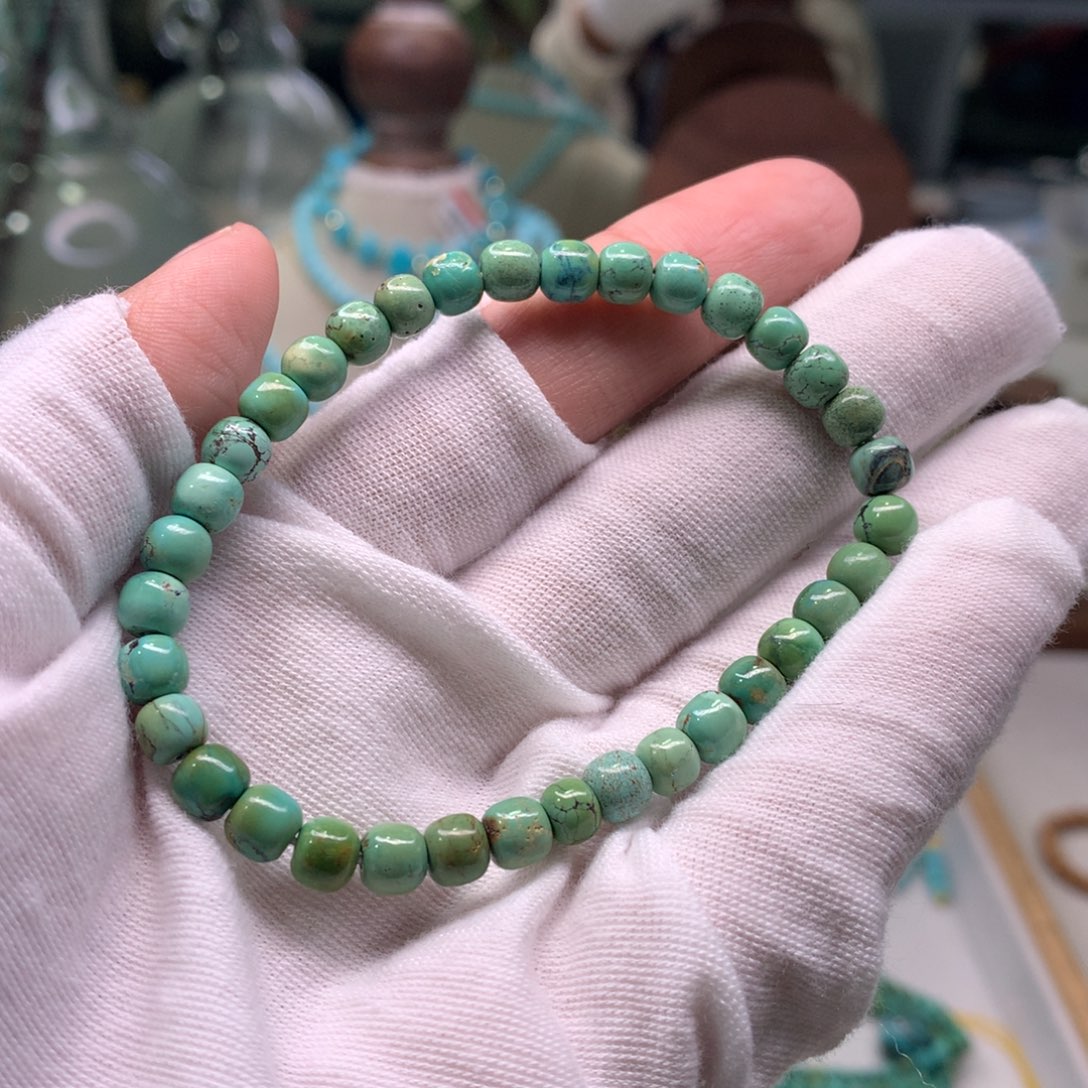 绿松石配饰未镶嵌