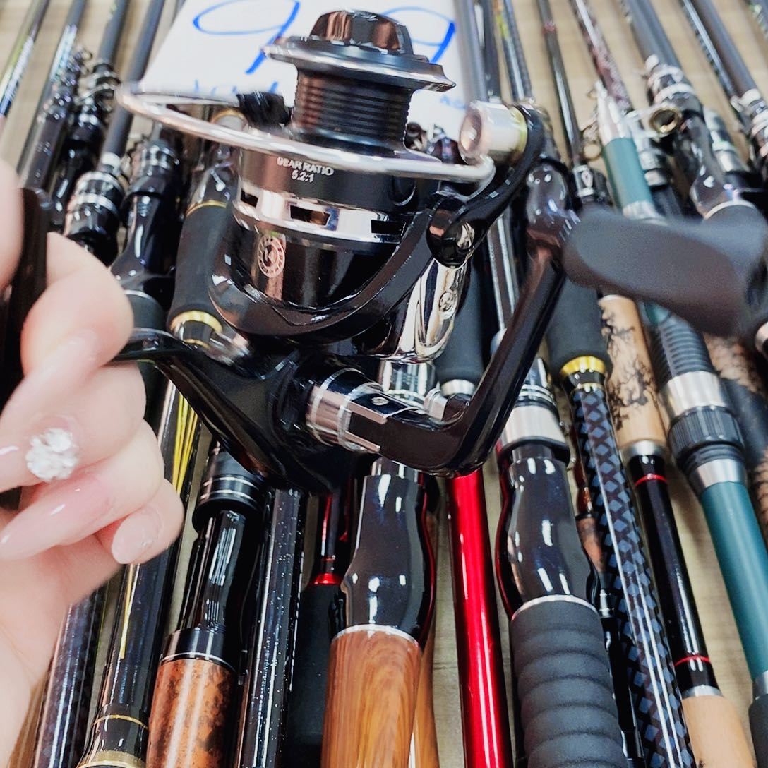 黑色纺车轮单摇臂一个