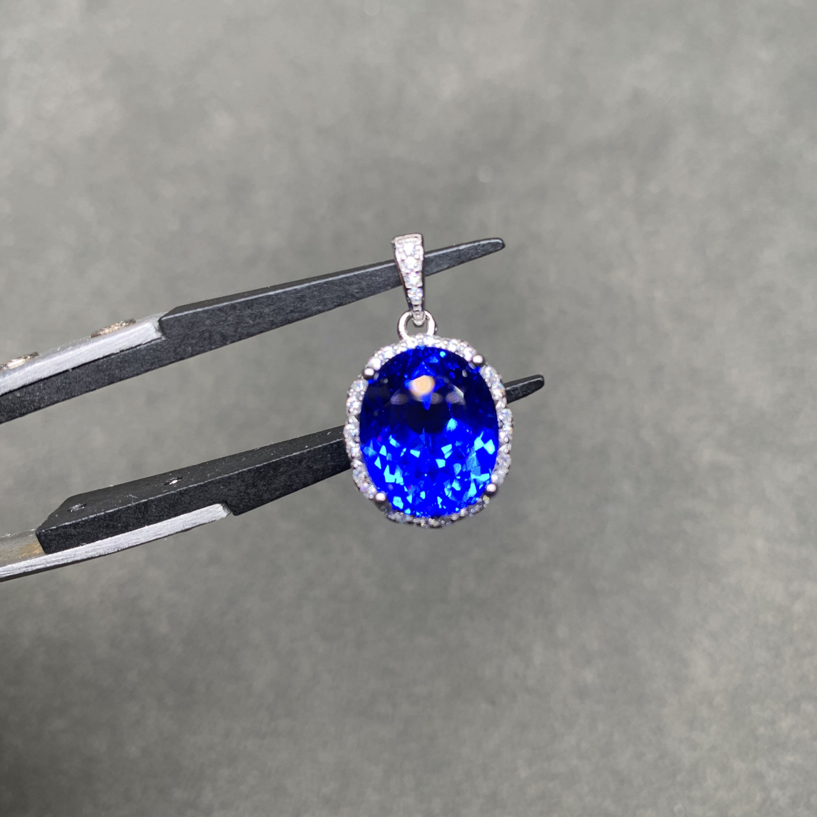 轻奢s925银  克什米尔靛蓝色蓝宝石 10×12吊坠074