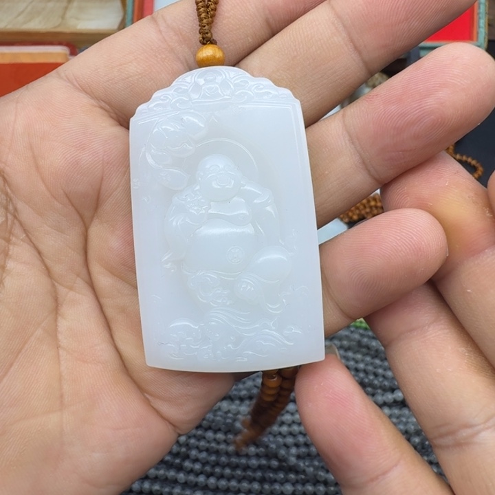 颈饰未镶嵌和田玉平