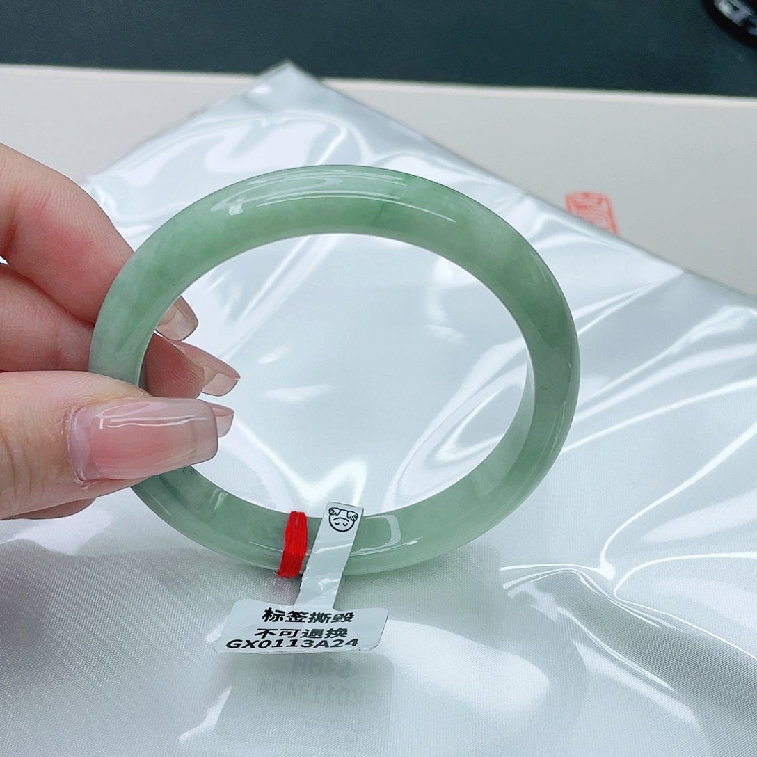 翡翠手镯未镶嵌正58.7