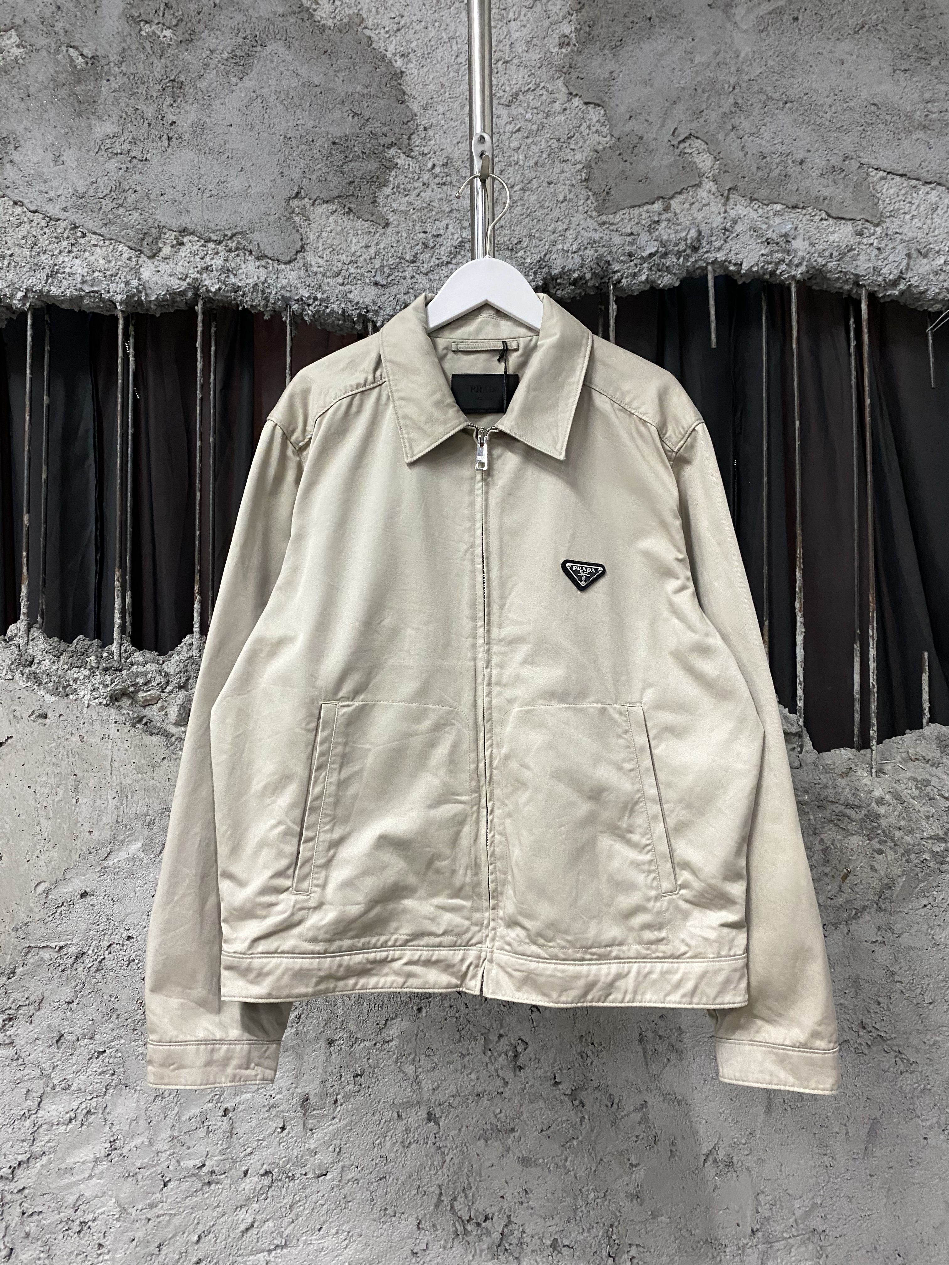 99新 Prada/普拉达 铁三角行政夹克/50码