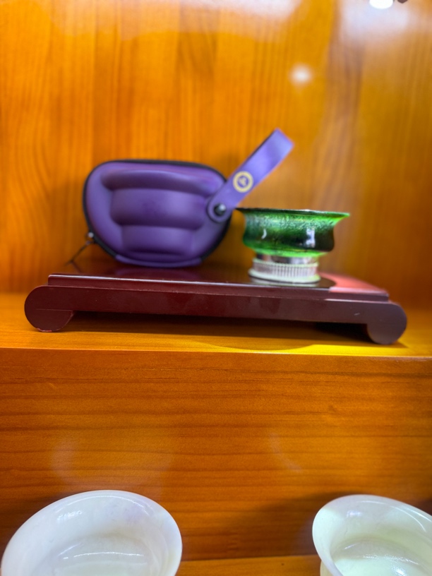 仁布玉：茶杯8公分加碗套