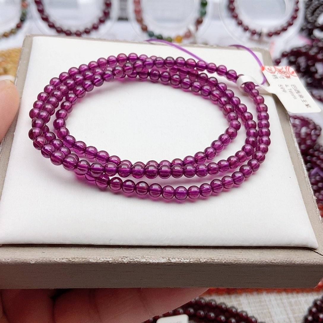 石榴石（紫牙乌）手链未镶嵌4.1