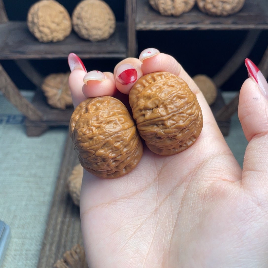 文玩核桃吊坠情*铁锤36