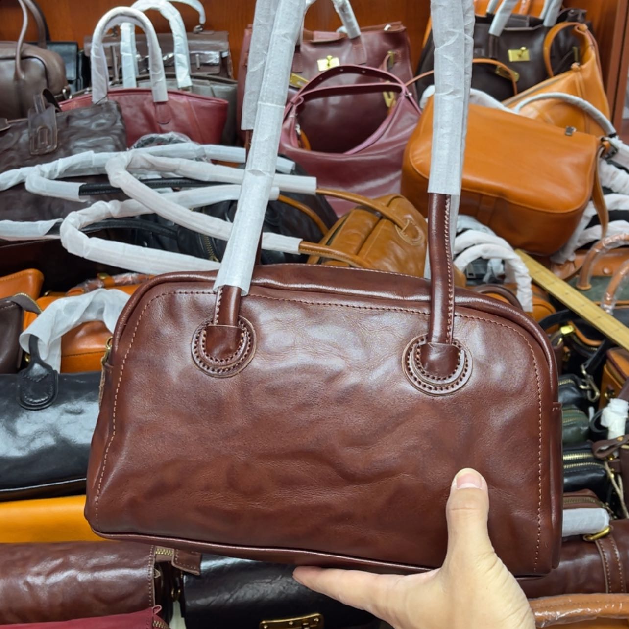 【闪购商品】牛皮斜挎包