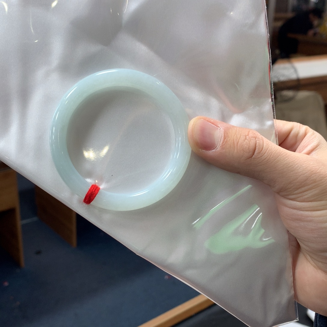 翡翠未镶嵌手镯翡翠