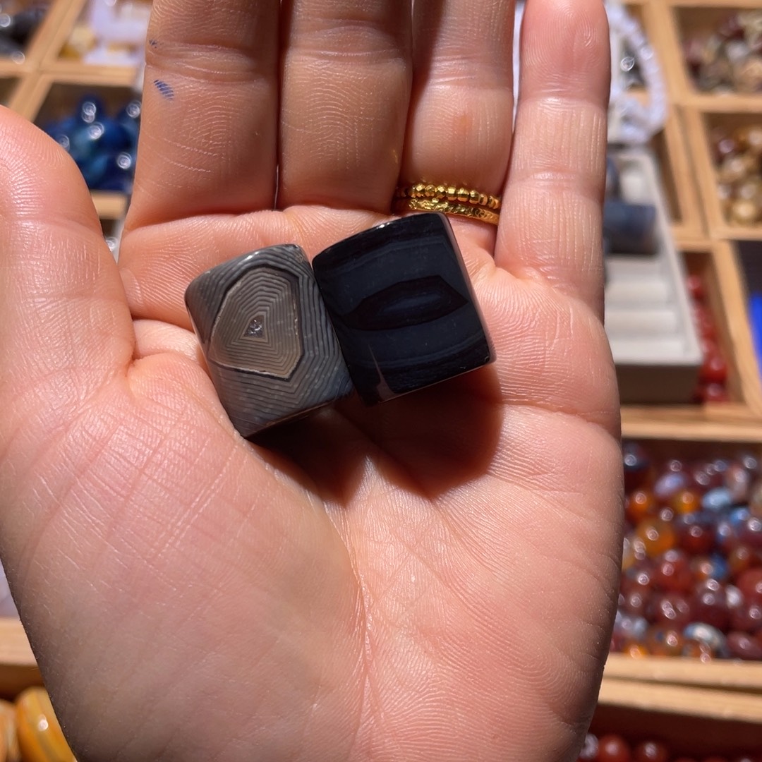 玛瑙/玉髓未镶嵌珠宝半成品