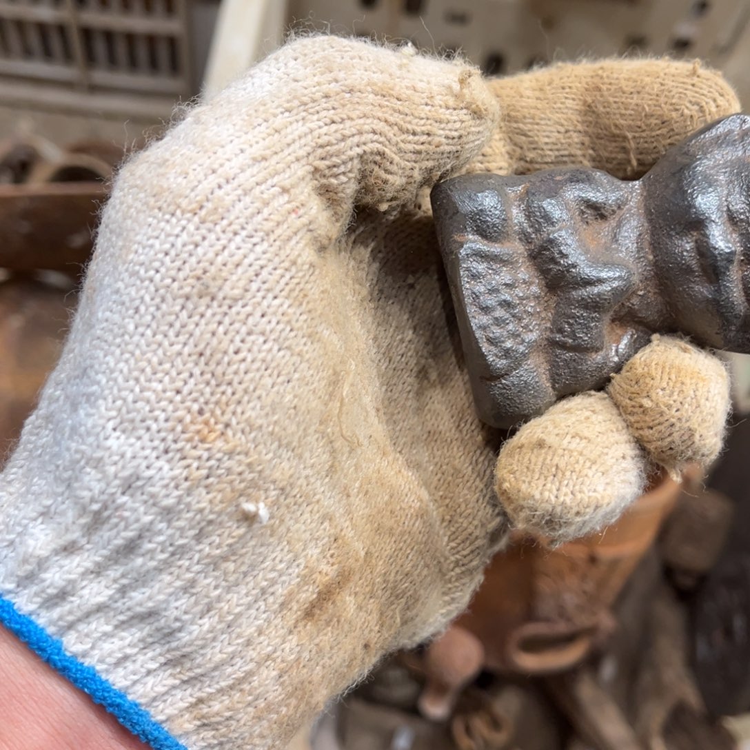 耳***陈一物一图，工艺品。