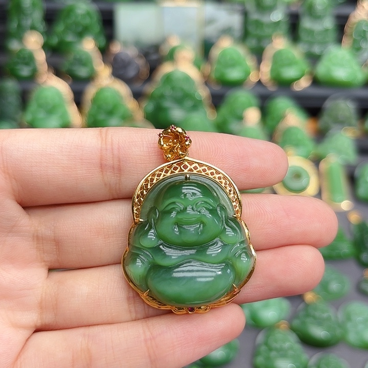 颈饰18K金镶嵌和田玉（碧玉）静****姐