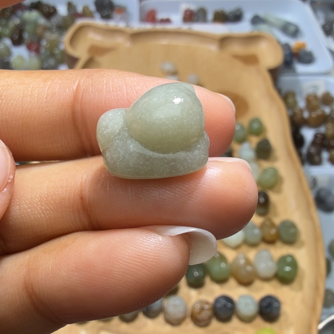 和田玉未镶嵌珠宝奇石