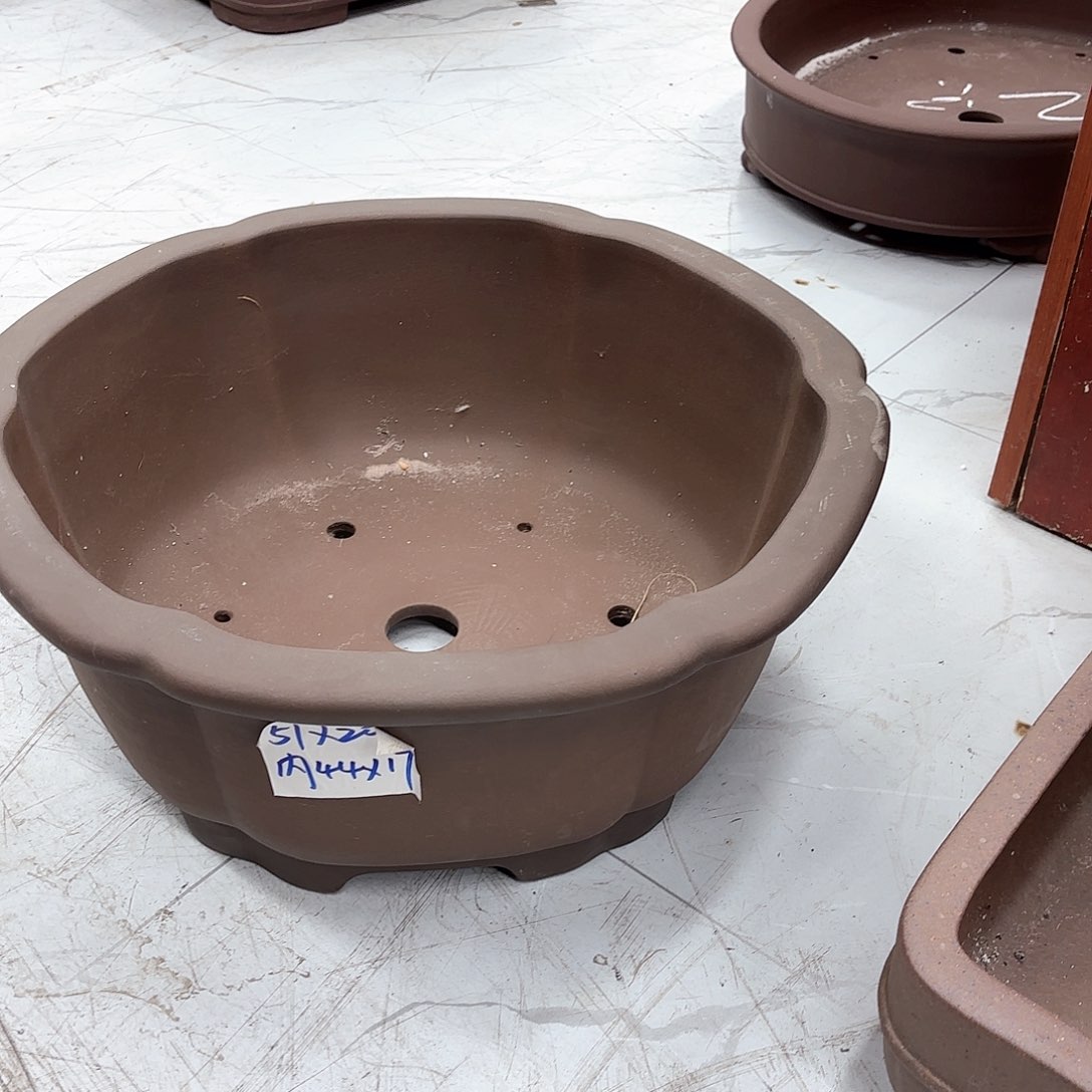 紫砂花盆凡*兔紫砂的颜色很好看