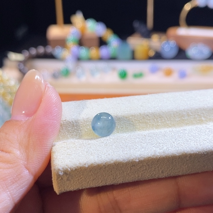 小***郑翡翠未镶嵌吊坠(不含链)翡翠冰蓝珠卡7.4