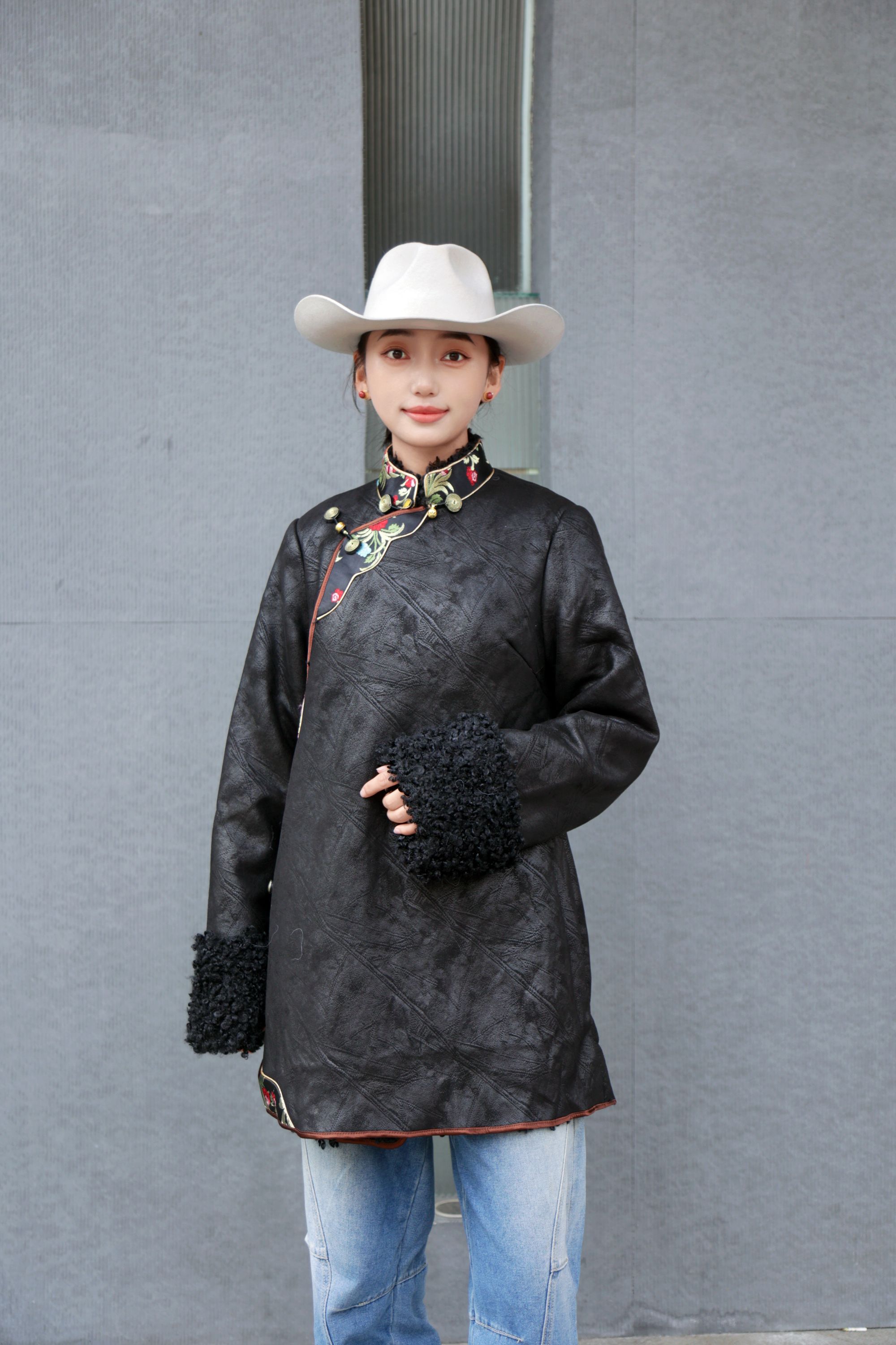 邦吉藏式冬季上新新款加绒加厚藏式民族风外套