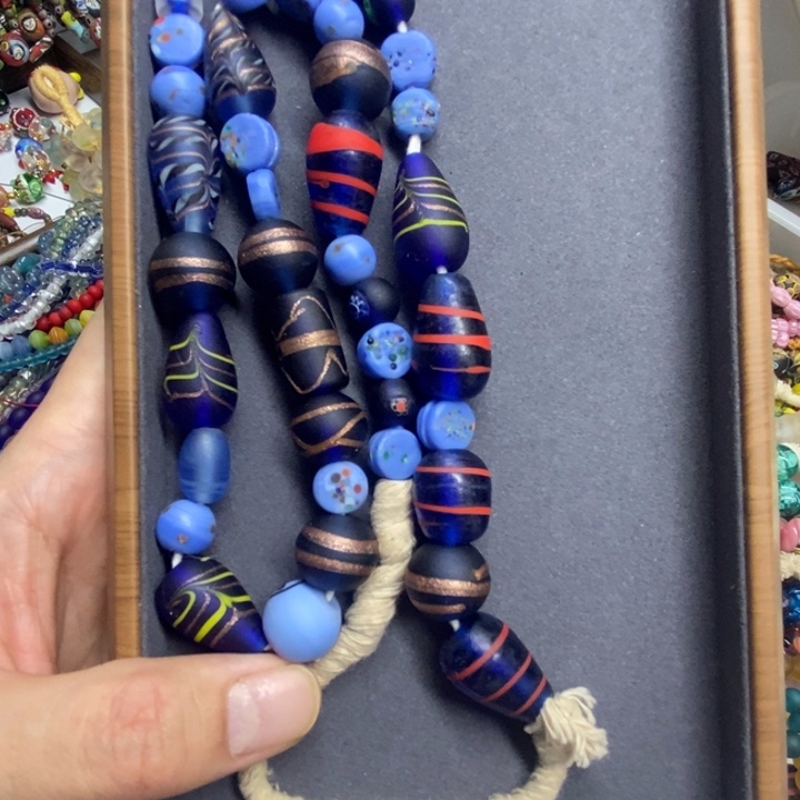 琉璃颈饰纯色异型多宝 