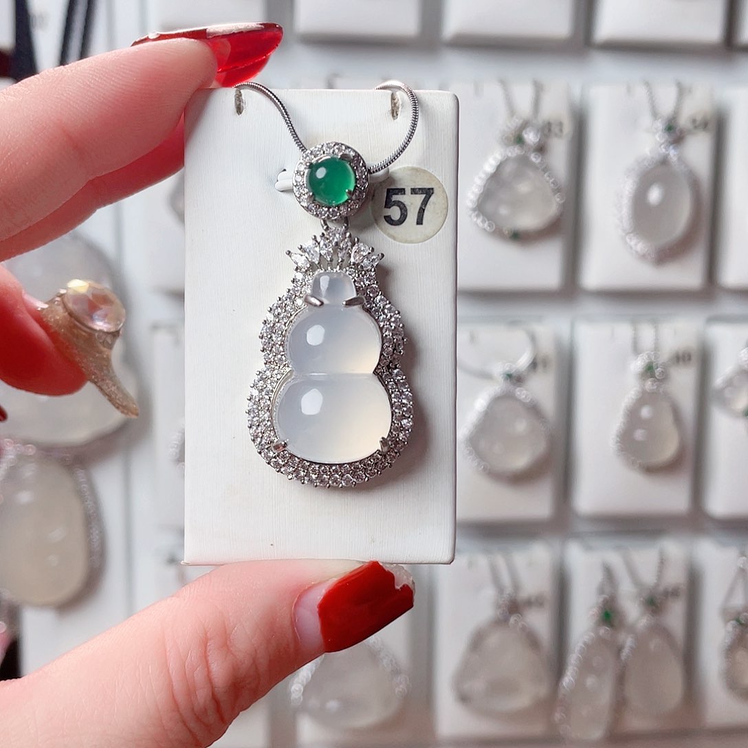 玛瑙/玉髓吊坠(赠链)未镶嵌