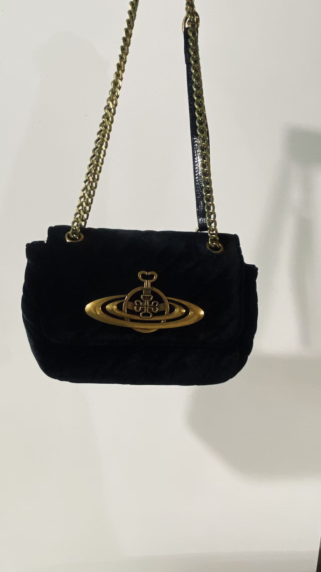 都市简约拉链单根民族风斜挎包女士腋下包单肩