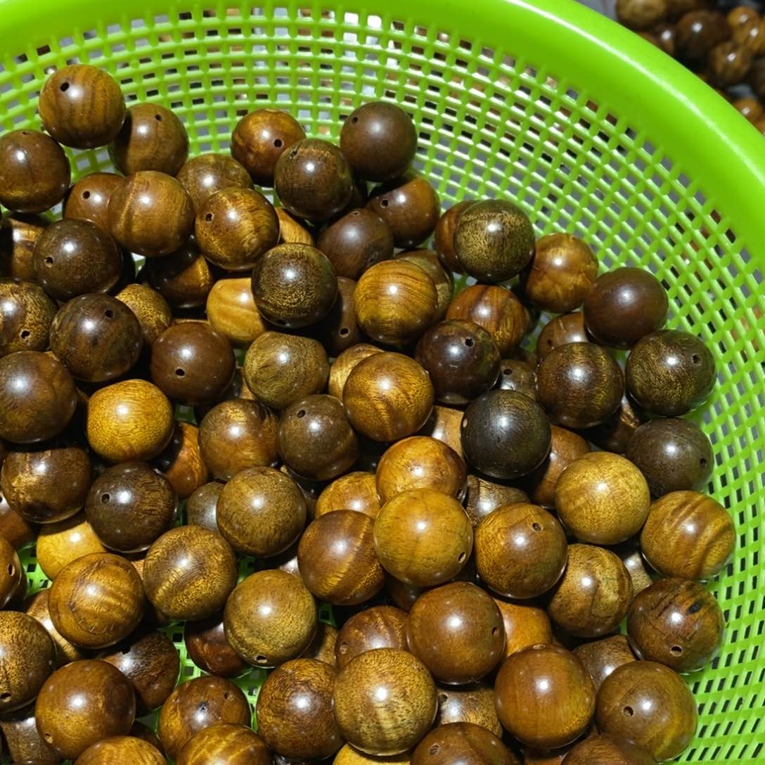 金丝楠天**坊小叶1.8手串12条微瑕