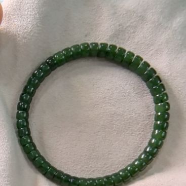 文***宝和田玉（碧玉）未镶嵌手链