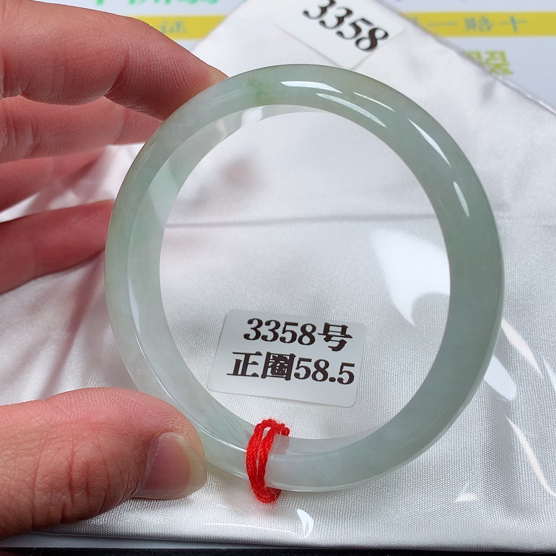 【闪购商品】翡翠手镯未镶嵌3358号