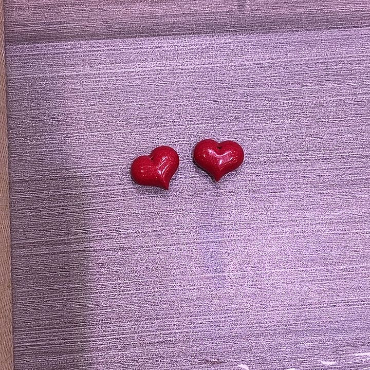 天然辰砂红晶砂爱心