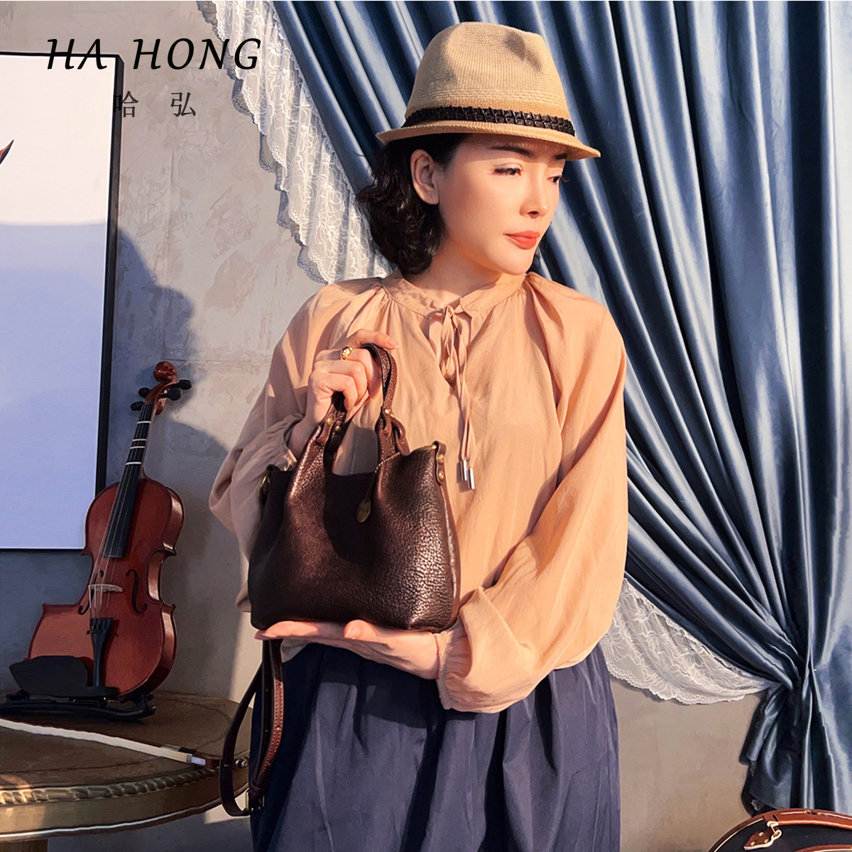 2025秋冬新款高级感头层牛颈皮手拎日常复古流行百搭单肩斜挎包