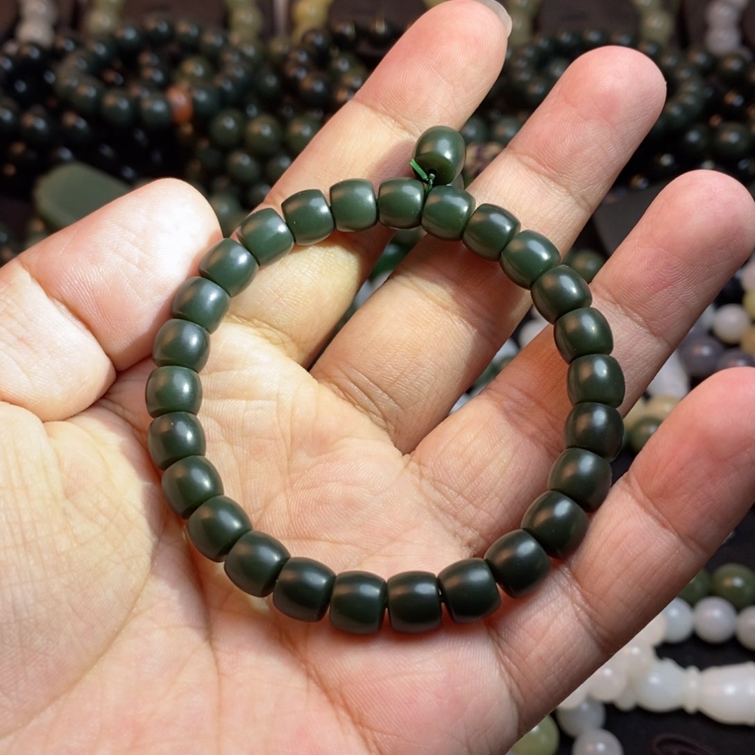 和田玉手串未镶嵌