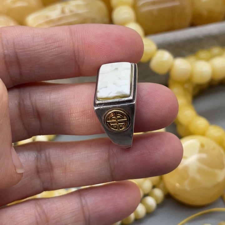 琥珀未镶嵌裸石蜜蜡