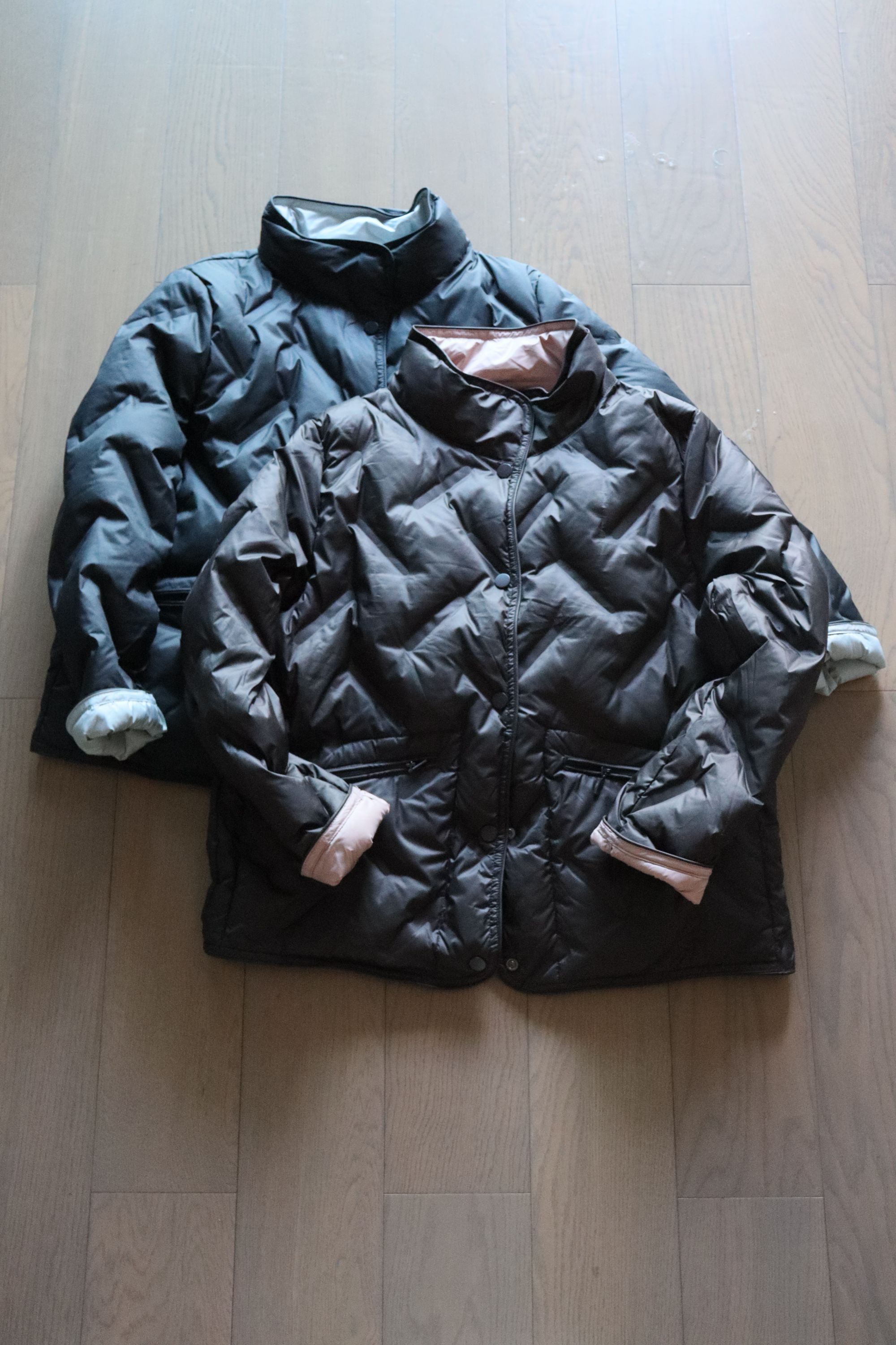 2025新款90白鸭绒拼色羽绒服女短款显瘦不臃肿极简风通勤百搭上衣