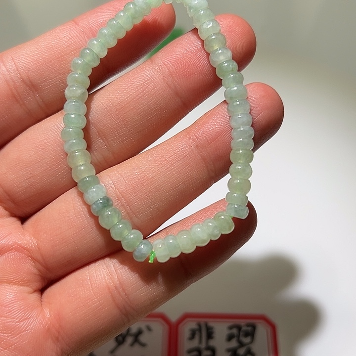 翡翠未镶嵌颈饰01