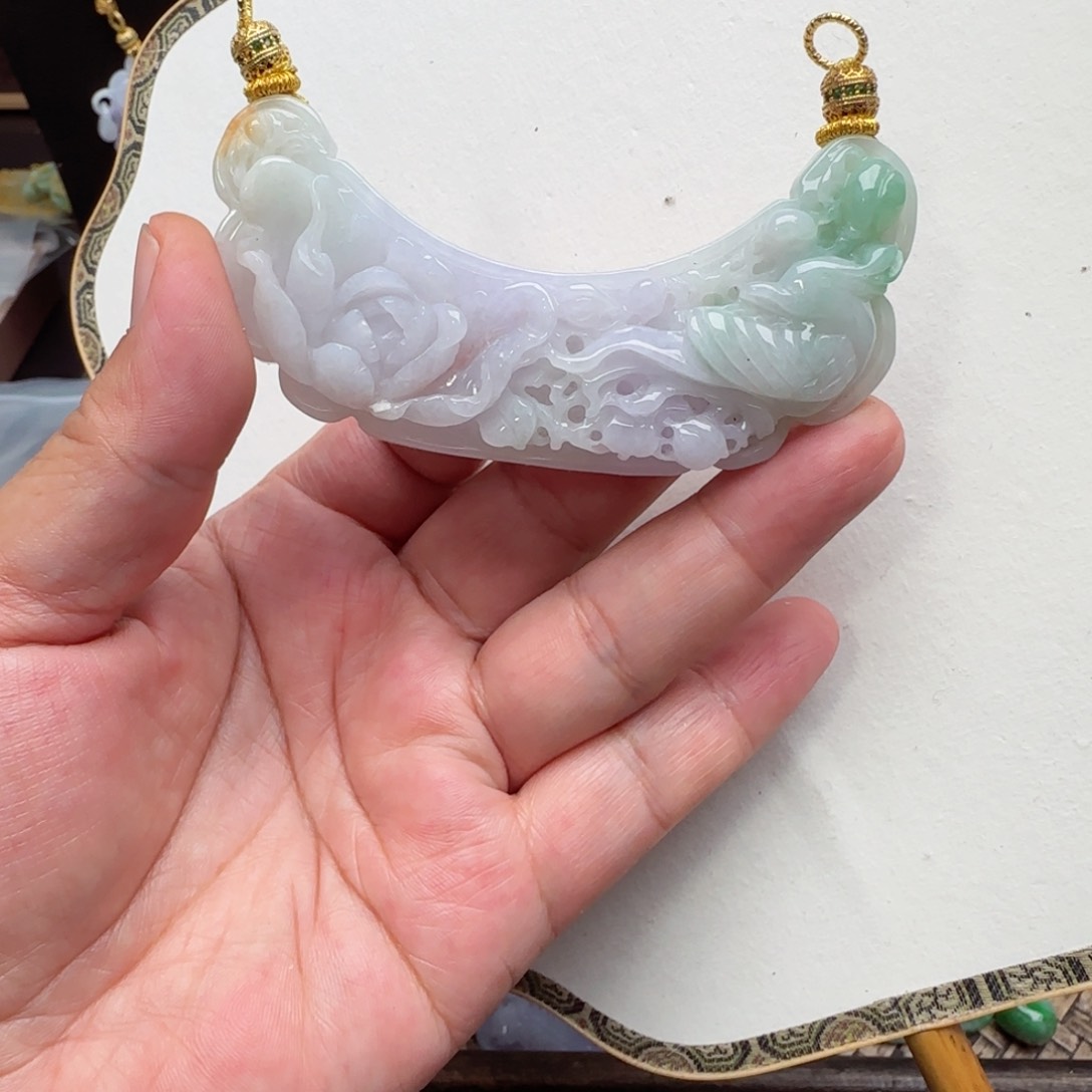 翡翠未镶嵌颈饰仿古