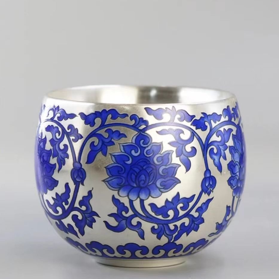 缠枝莲银杯品茗杯鎏银