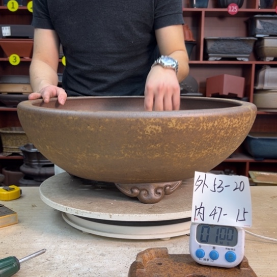 小***曾紫砂花盆中香气浓重