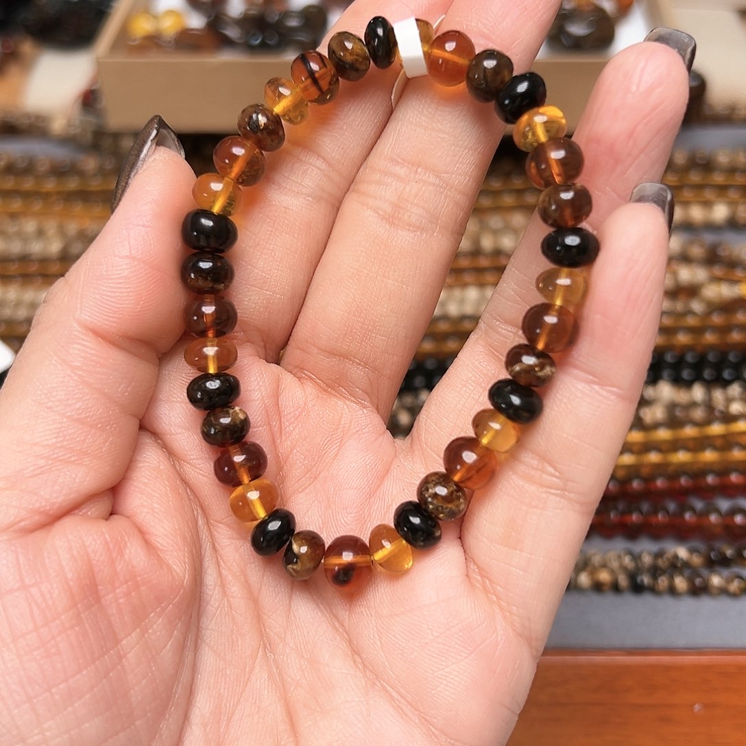 琥珀未镶嵌裸石抚顺琥珀七10597