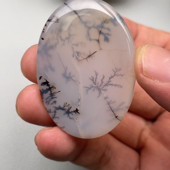 玛瑙/玉髓颈饰未镶嵌品****者