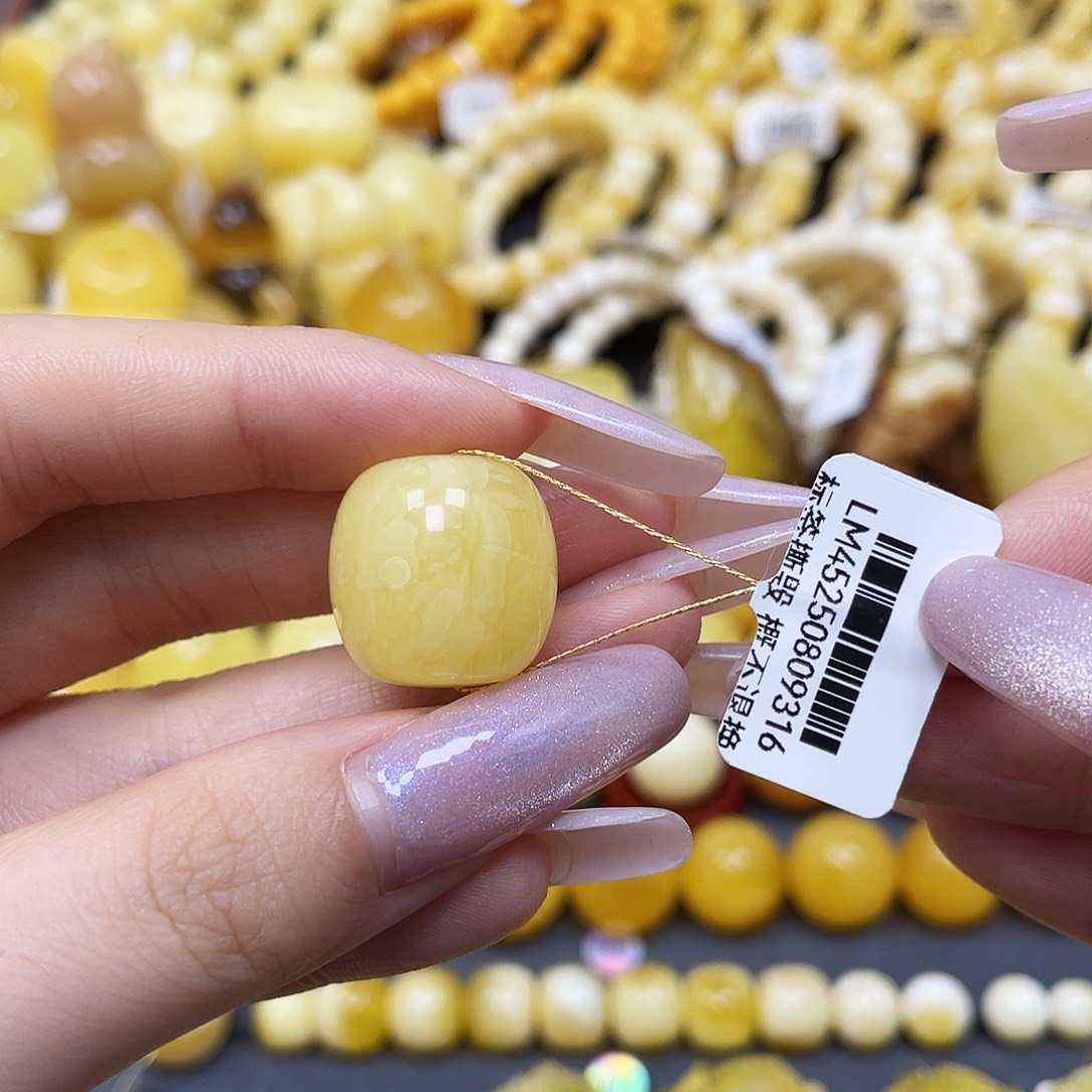 琥珀未镶嵌裸石老型17.5✖️18mm