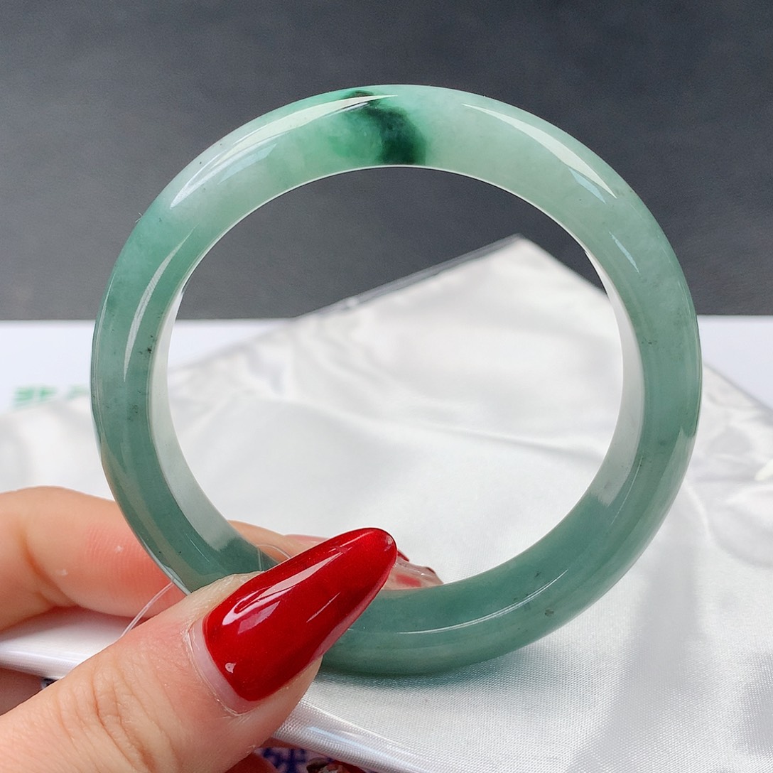 翡翠手镯未镶嵌49正54.8