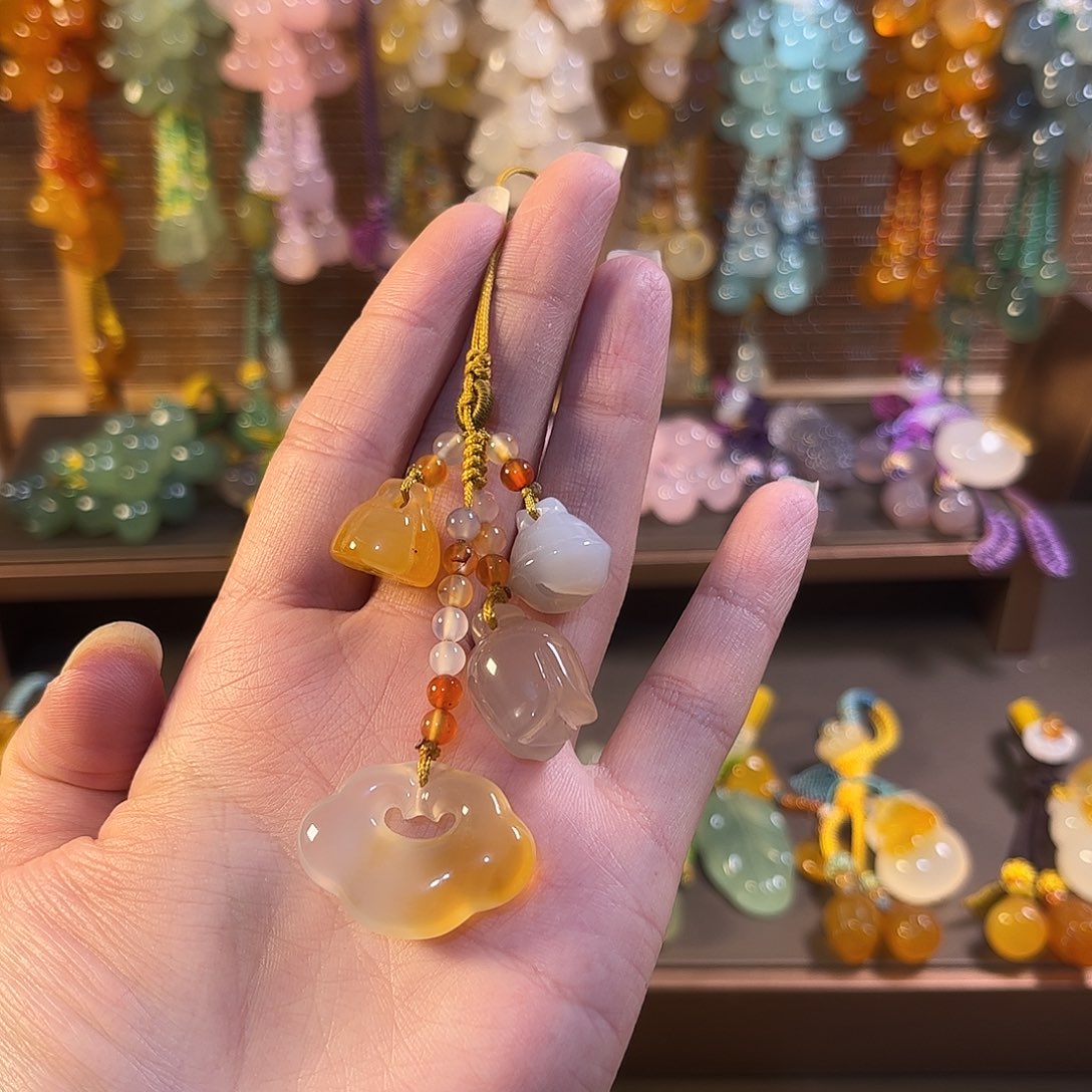 格***帅玛瑙/玉髓未镶嵌车挂福利款手机链