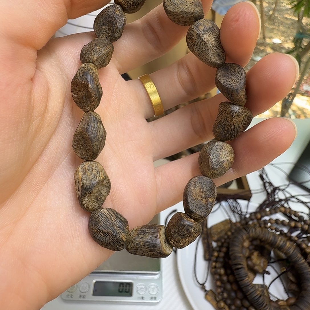 硬***汉沉香碎屑沉香沉水树钉11克➕绿奇楠