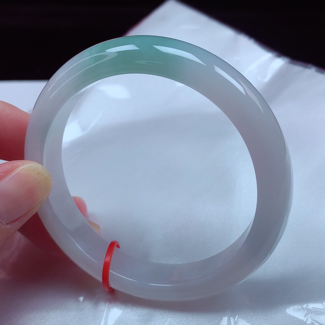 翡翠手镯未镶嵌57-58圈