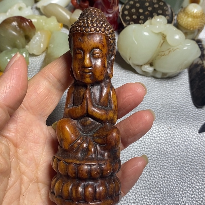 滴血莲花菩提吊坠