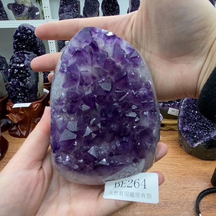 紫晶大型摆件（非配饰）未镶嵌