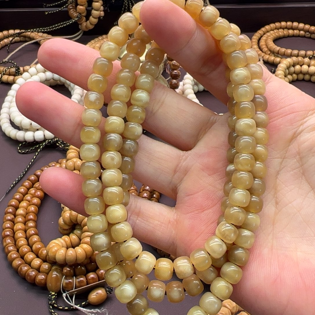 L***L菩提根/象牙果吊坠