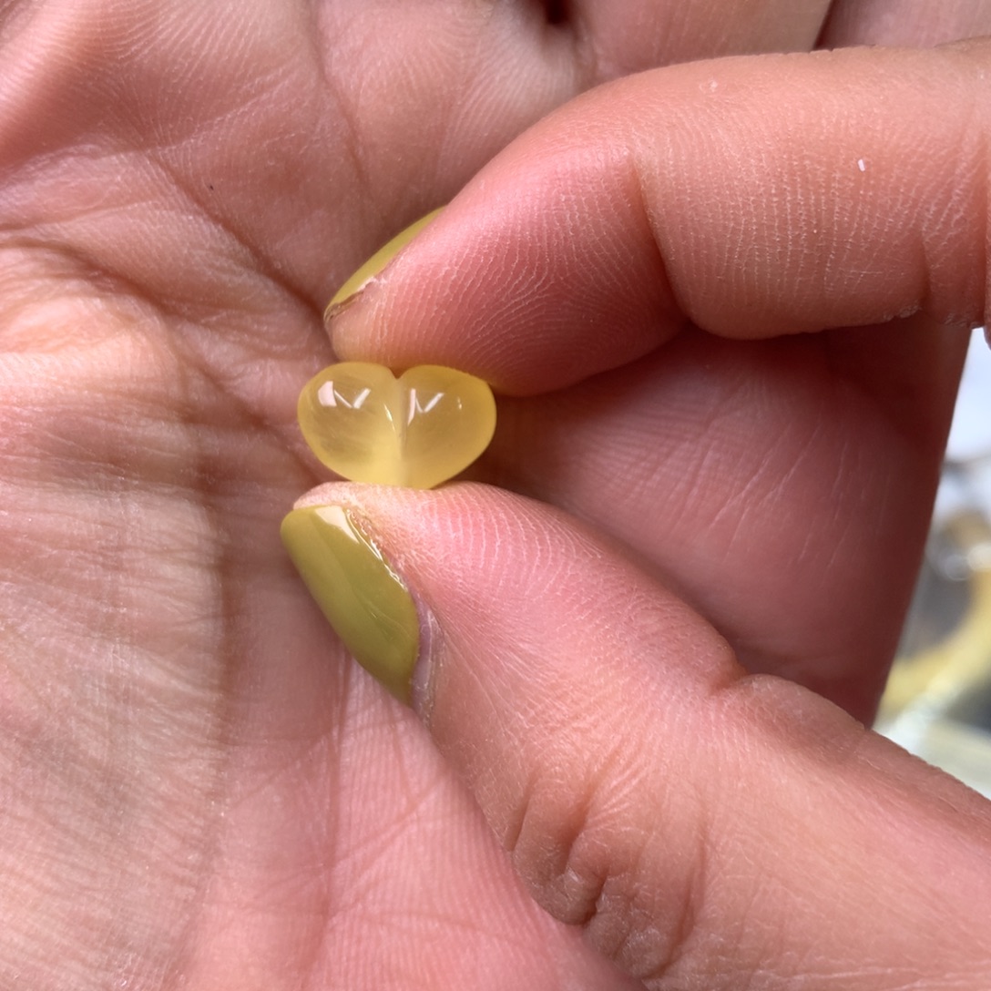 美***士琥珀未镶嵌裸石蜜蜡