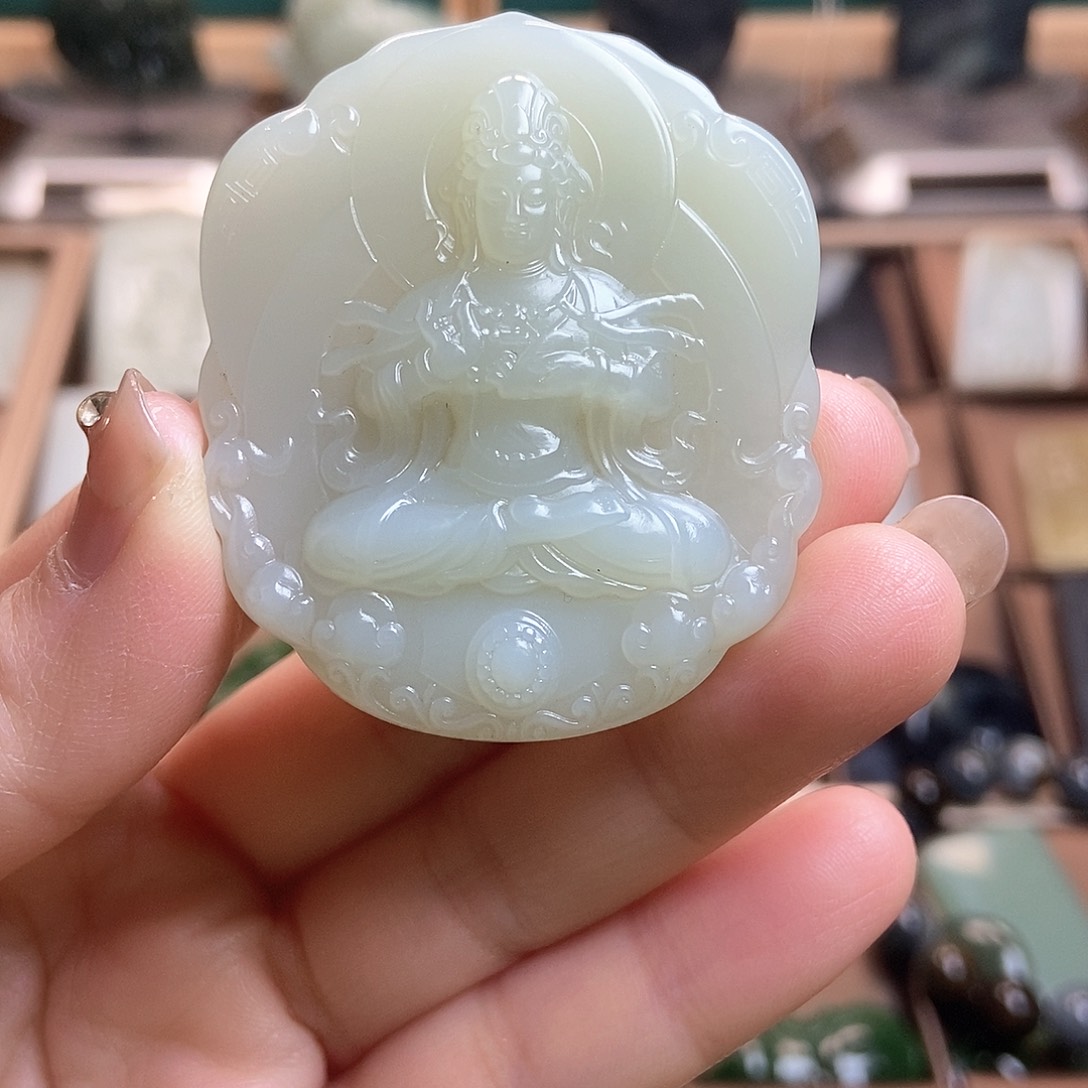 和田玉（糖玉）颈饰未镶嵌