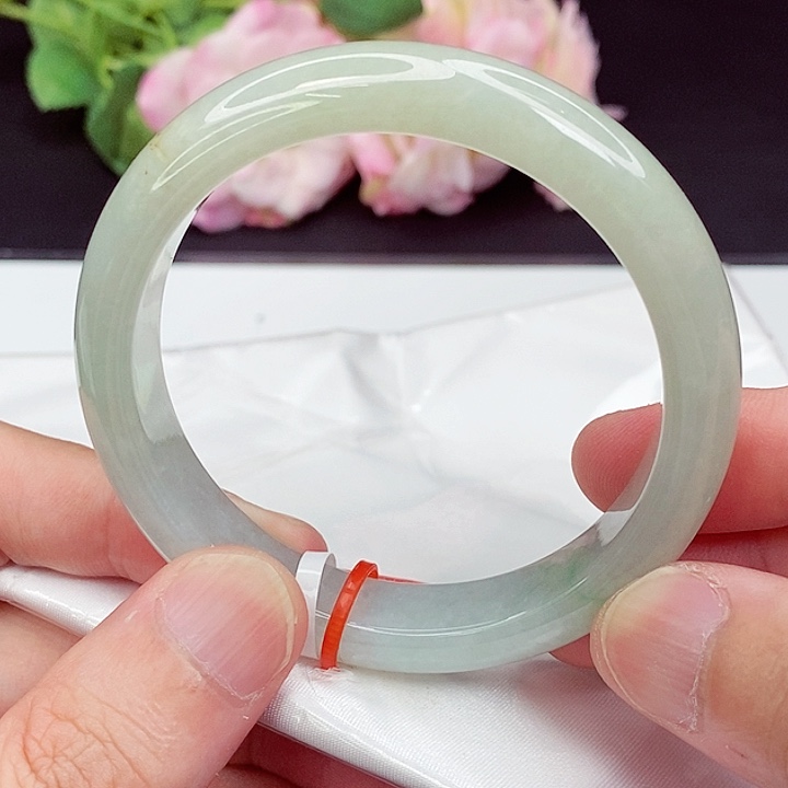 翡翠手镯未镶嵌58圈