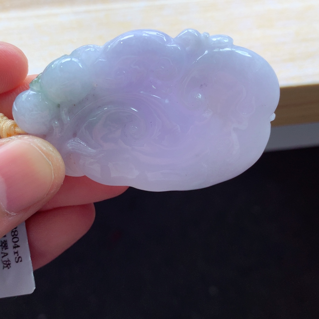 翡翠颈饰未镶嵌吊坠