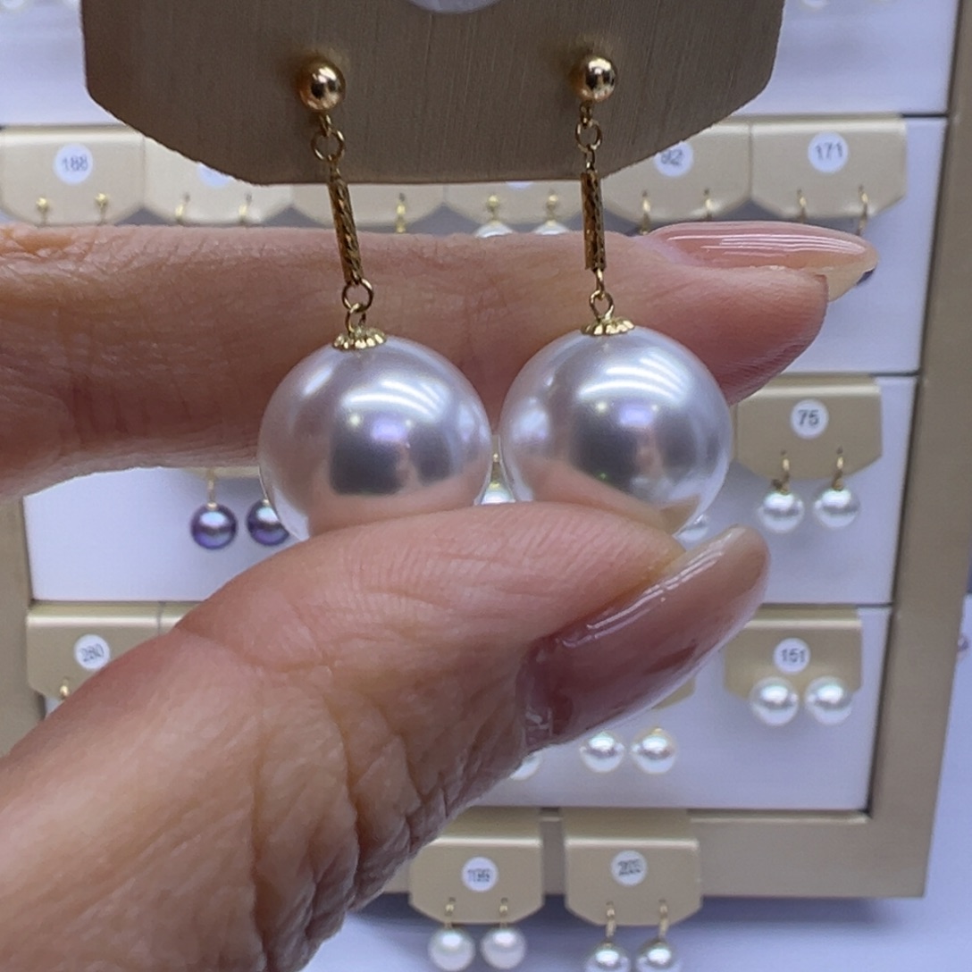 18K金镶嵌淡水珍珠耳饰